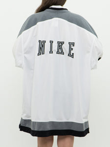 Vintage x NIKE White & Grey Track Jacket (XS-XXL)