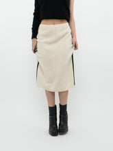 Load image into Gallery viewer, Vintage x Made in Hong Kong x Cream Knit Angora-Wool Skirt (M, L)