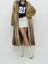 Load image into Gallery viewer, Vintage x Authentic Fur Coat (XS-M)