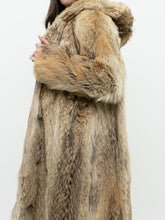 Load image into Gallery viewer, Vintage x Authentic Fur Coat (XS-M)