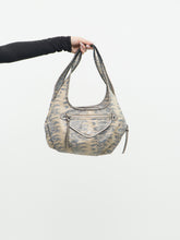 Load image into Gallery viewer, Simply by VERA WANG x Beige &amp; Blue Snakeskin Faux-Leather Purse