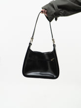 Load image into Gallery viewer, Vintage x FRETERIC PARIS Black Leather Purse