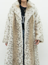 Load image into Gallery viewer, Vintage x Made in Canada x STERLING STALL Faux Fur Coat (XS-M)