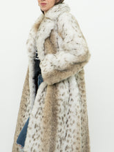 Load image into Gallery viewer, Vintage x Made in Canada x STERLING STALL Faux Fur Coat (XS-M)