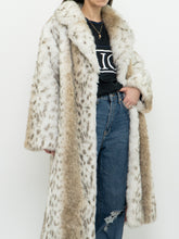 Load image into Gallery viewer, Vintage x Made in Canada x STERLING STALL Faux Fur Coat (XS-M)