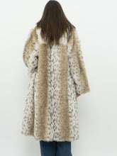 Load image into Gallery viewer, Vintage x Made in Canada x STERLING STALL Faux Fur Coat (XS-M)