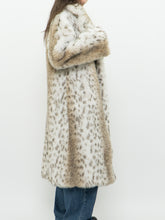 Load image into Gallery viewer, Vintage x Made in Canada x STERLING STALL Faux Fur Coat (XS-M)