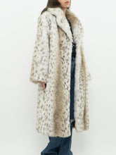Load image into Gallery viewer, Vintage x Made in Canada x STERLING STALL Faux Fur Coat (XS-M)