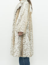 Load image into Gallery viewer, Vintage x Made in Canada x STERLING STALL Faux Fur Coat (XS-M)