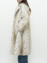 Load image into Gallery viewer, Vintage x Made in Canada x STERLING STALL Faux Fur Coat (XS-M)