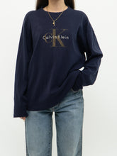 Load image into Gallery viewer, Vintage x CALVIN KLEIN Long Sleeve Navy Tee (XS-L)