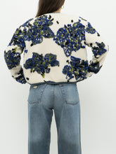 Load image into Gallery viewer, Modern x Cream Raised Knit Floral Cropped Jacket (M, L)