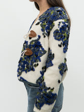 Load image into Gallery viewer, Modern x Cream Raised Knit Floral Cropped Jacket (M, L)