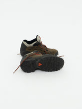 Load image into Gallery viewer, Vintage x NIKE ACG Brown Hiking Shoe (7, 7.5W)