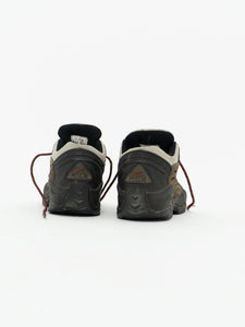 Vintage x NIKE ACG Brown Hiking Shoe (7, 7.5W)