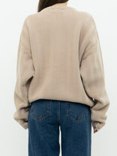 Load image into Gallery viewer, Vintage x CHAPS RALPH LAUREN Beige Cotton Knit Emblem Sweater (XS-XL)