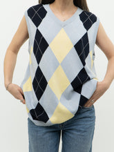 Load image into Gallery viewer, Vintage x Made in Hong Kong x Blue Argyle Cotton Knit Vest (S-L)