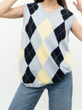 Load image into Gallery viewer, Vintage x Made in Hong Kong x Blue Argyle Cotton Knit Vest (S-L)