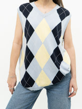 Load image into Gallery viewer, Vintage x Made in Hong Kong x Blue Argyle Cotton Knit Vest (S-L)