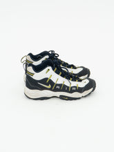 Load image into Gallery viewer, NIKE x Air Navy, White Sneaker (8W)