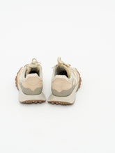 Load image into Gallery viewer, NEW BALANCE x Beige Sneaker (5, 5.5W)