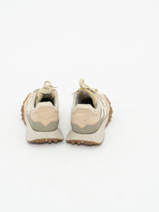 NEW BALANCE x Beige Sneaker (5, 5.5W)