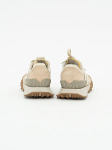 NEW BALANCE x Beige Sneaker (5, 5.5W)