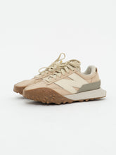 Load image into Gallery viewer, NEW BALANCE x Beige Sneaker (5, 5.5W)