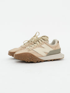 NEW BALANCE x Beige Sneaker (5, 5.5W)