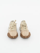 Load image into Gallery viewer, NEW BALANCE x Beige Sneaker (5, 5.5W)