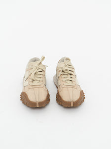 NEW BALANCE x Beige Sneaker (5, 5.5W)