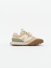 Load image into Gallery viewer, NEW BALANCE x Beige Sneaker (5, 5.5W)