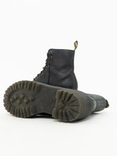 Load image into Gallery viewer, DOC MARTENS x Black Heeled Boot (7, 7.5)