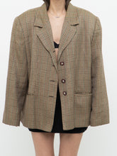 Load image into Gallery viewer, Vintage x Made in Canada x Beige Plaid Woolk &amp; Silk-blend Blazer (M, L)