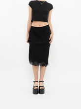 Load image into Gallery viewer, Vintage x Made in Canada x Black Lace Midi Skirt (S, M)