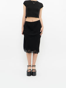 Vintage x Made in Canada x Black Lace Midi Skirt (S, M)