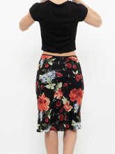 Load image into Gallery viewer, Vintage x Made in Canada x LOUBEN Black Floral Midi Skirt (XS, S)