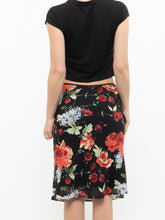 Load image into Gallery viewer, Vintage x Made in Canada x LOUBEN Black Floral Midi Skirt (XS, S)