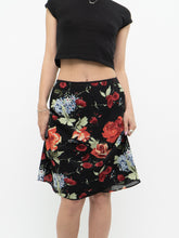 Load image into Gallery viewer, Vintage x Made in Canada x LOUBEN Black Floral Midi Skirt (XS, S)