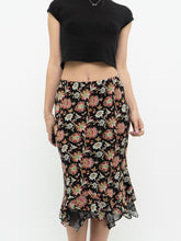 Load image into Gallery viewer, Vintage x Reversible Floral Chiffon Midi Skirt (XS, S)