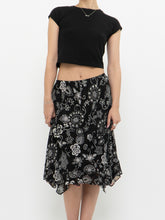 Load image into Gallery viewer, Vintage x Reversible Floral Chiffon Midi Skirt (XS, S)