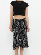 Load image into Gallery viewer, Vintage x Reversible Floral Chiffon Midi Skirt (XS, S)