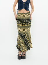 Load image into Gallery viewer, Vintage x Soft Green Patterned Skirt (S, M)