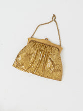 Load image into Gallery viewer, Vintage x Made in USA x WHITING AND DAVIS Chainlink Gold Clutch