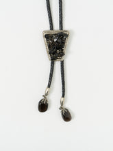 Load image into Gallery viewer, Vintage x Black Cluster Stone Leather Bolo