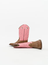 Load image into Gallery viewer, Vintage x Made in India x OLD WEST Tan &amp; Pink leather Cowboy Boots (6-6.5)