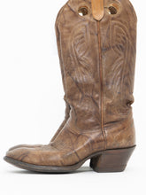 Load image into Gallery viewer, Vintage x LAREDO Dark Brown Worn Leather Boots (8.5, 9W)