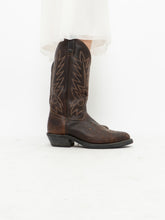 Load image into Gallery viewer, Vintage x Made in Canada x Brown Leather Cowboy Boots (8.5W)