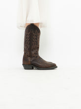 Load image into Gallery viewer, Vintage x Made in Canada x Brown Leather Cowboy Boots (8.5W)