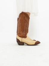 Load image into Gallery viewer, Vintage x Made in Calgary x ALBERTA BOOTS Cream &amp; Camel Leather Cowboy Boots (9)